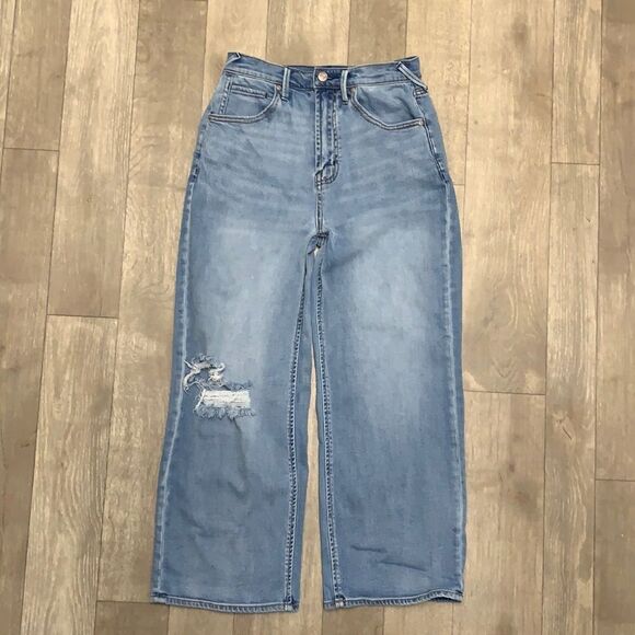 Womens Serra Retreat By Josie Rucker High Rise Crop Girlfriend Distressed Jeans - Picture 1 of 8